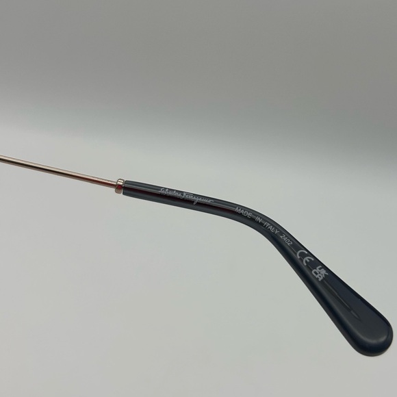 Salvatore Ferragamo Women Sunglasses Silver/ Grey Full Rim Frame SF264S 785 New - Picture 9 of 12